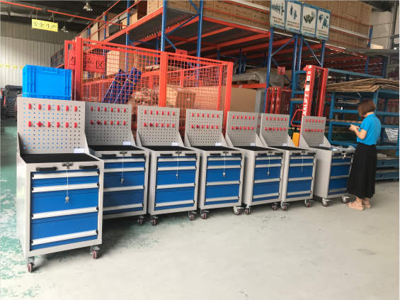 天金岡車(chē)間工具柜--客戶(hù)場(chǎng)景