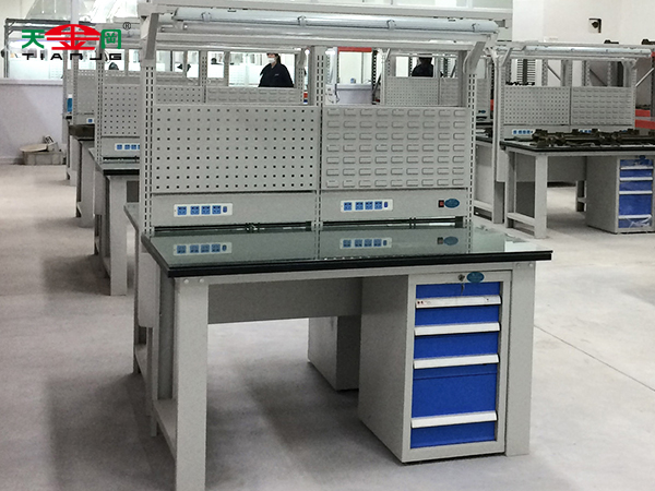 鉗工裝配桌 鉗工裝配桌